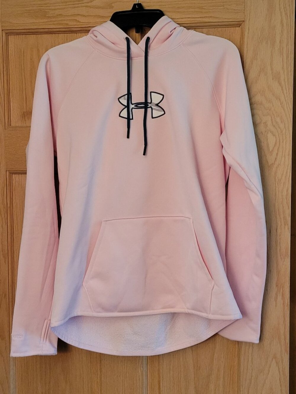 UNDER ARMOUR Women's Sweatshirt Size Large Hooded Loose Fit Pink Camouflage